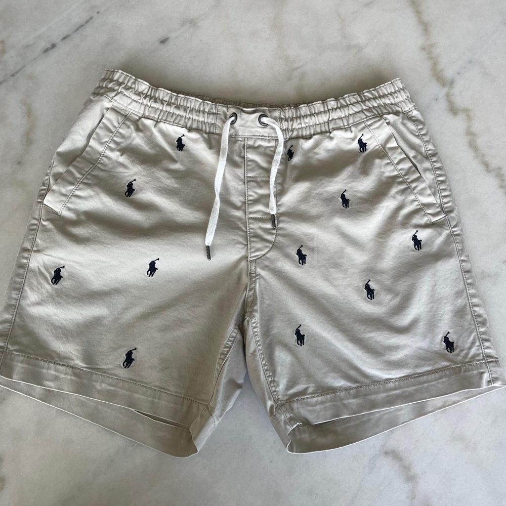 Mens Medium Polo Shorts .